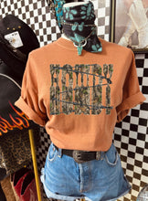 Load image into Gallery viewer, Camo Howdy Tee
