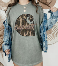 Load image into Gallery viewer, Camo C Tee
