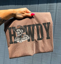 Load image into Gallery viewer, Ya’llternative Howdy Tee
